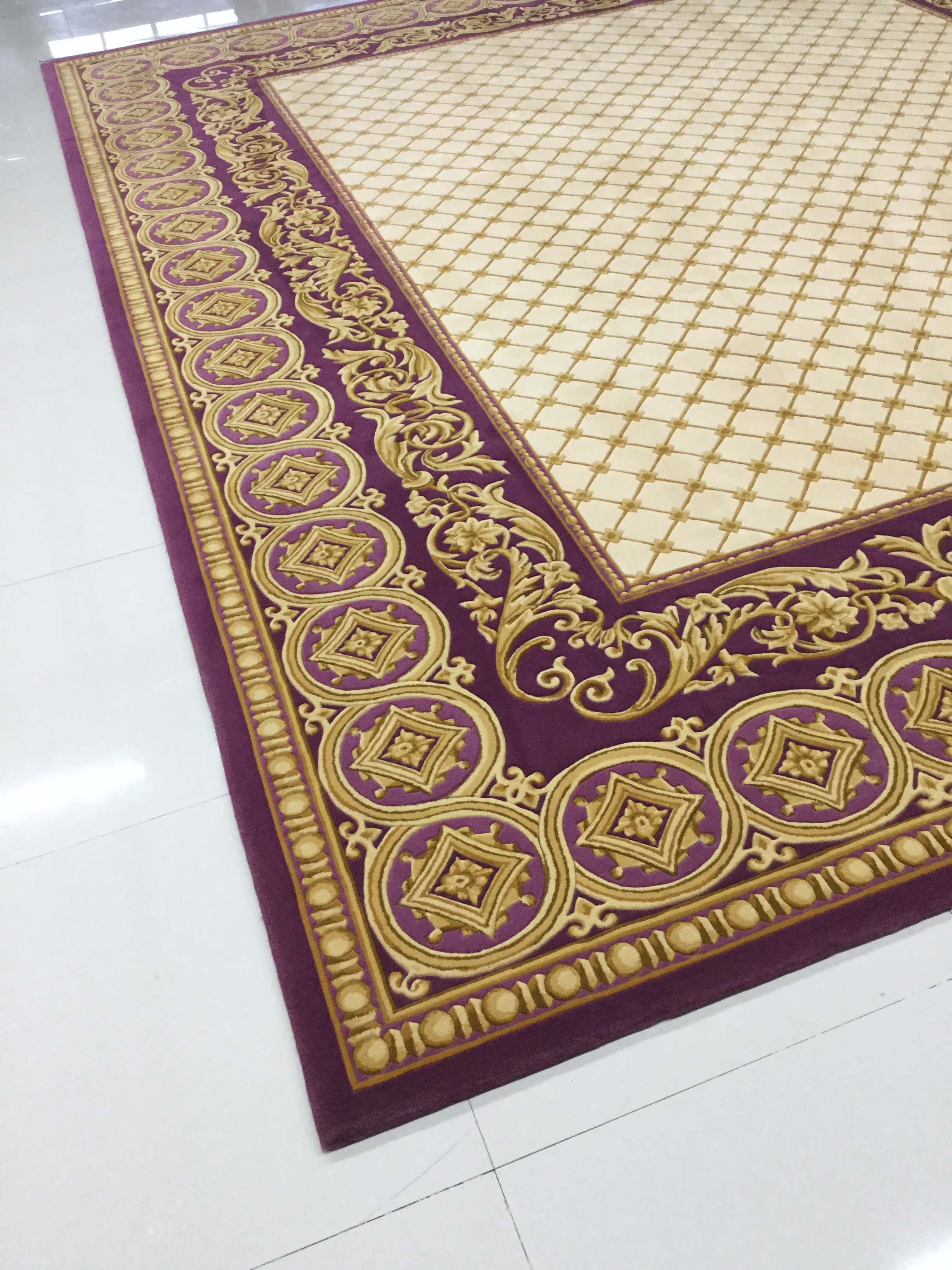 Custom-made luxury rugs for hotels